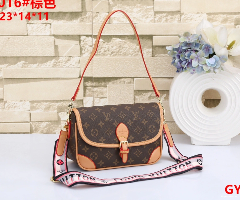 Messenger 6941 Bright Women For Bags Louis Vuitton 0131